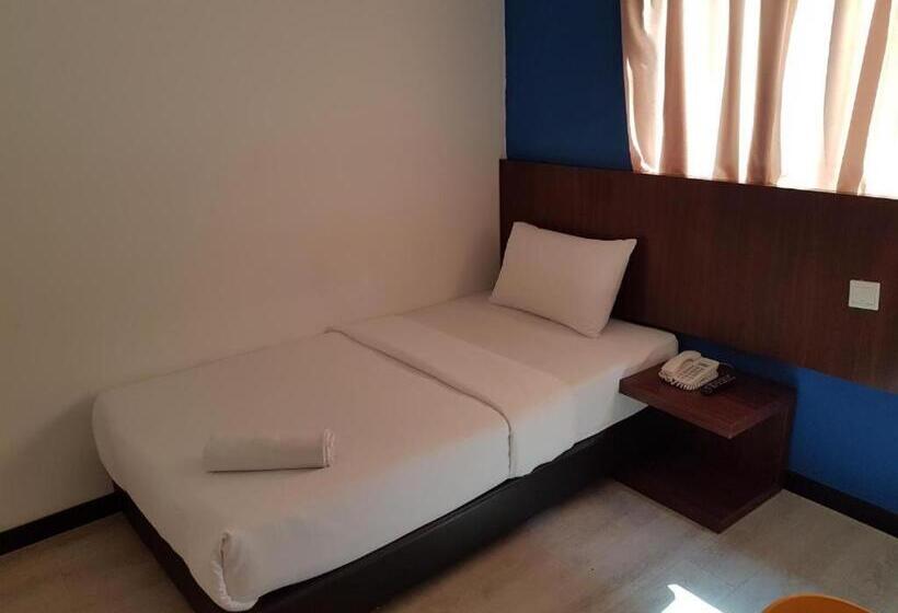 Seeds Hotel Puchong Koi