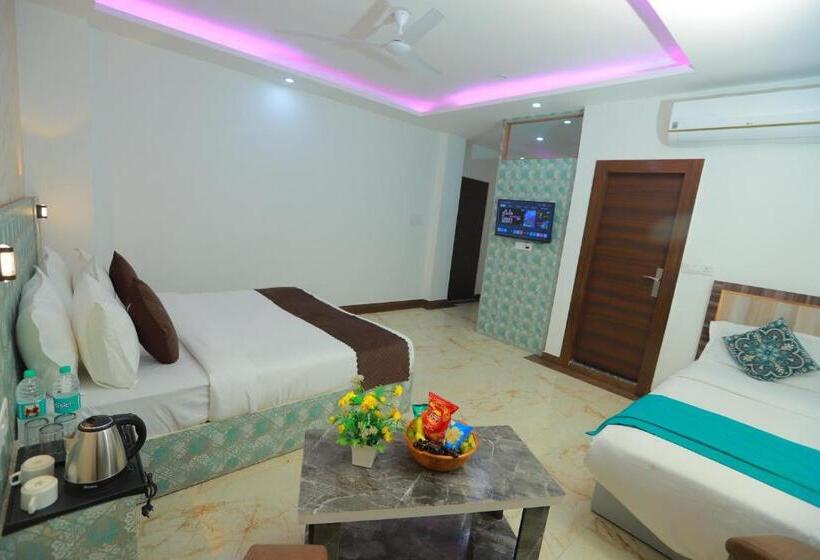 酒店 Red Velvet Suites