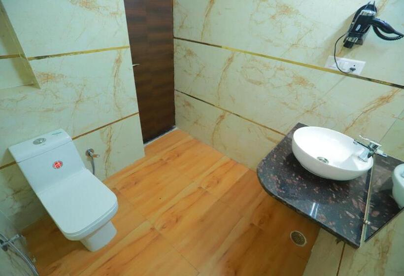 酒店 Red Velvet Suites