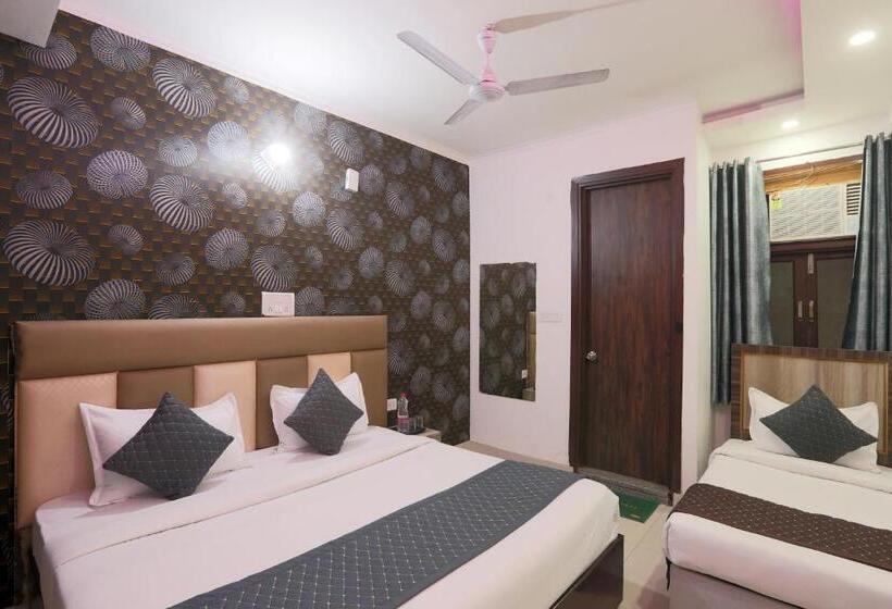 酒店 Red Velvet Suites