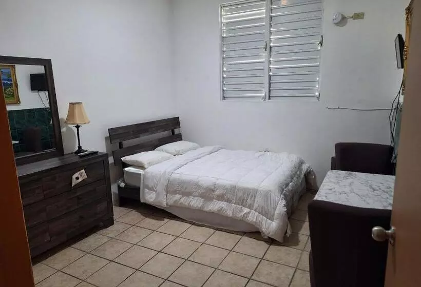 پانسیون Humacao Guest House 4