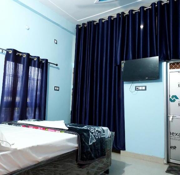 Majatalo Om Shanti Palace