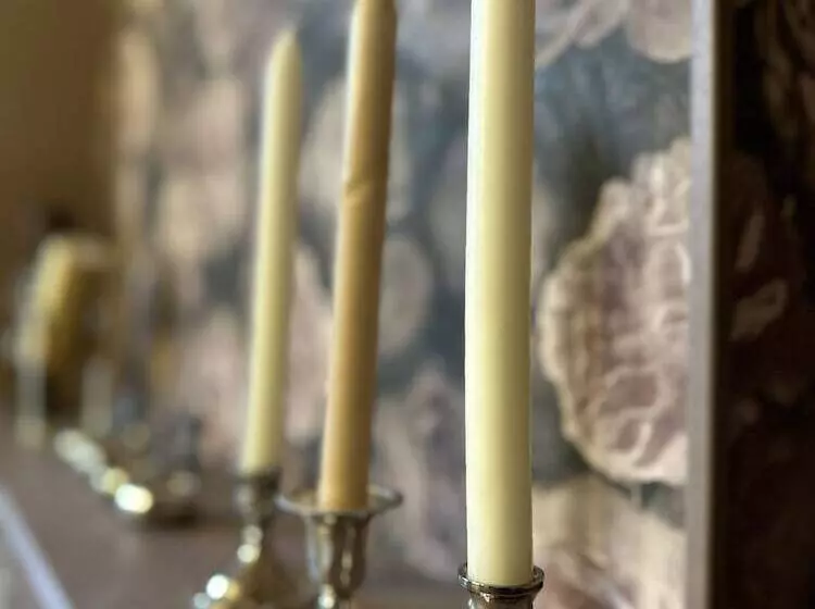 ベッドアンドブレックファースト Maison Du Roi