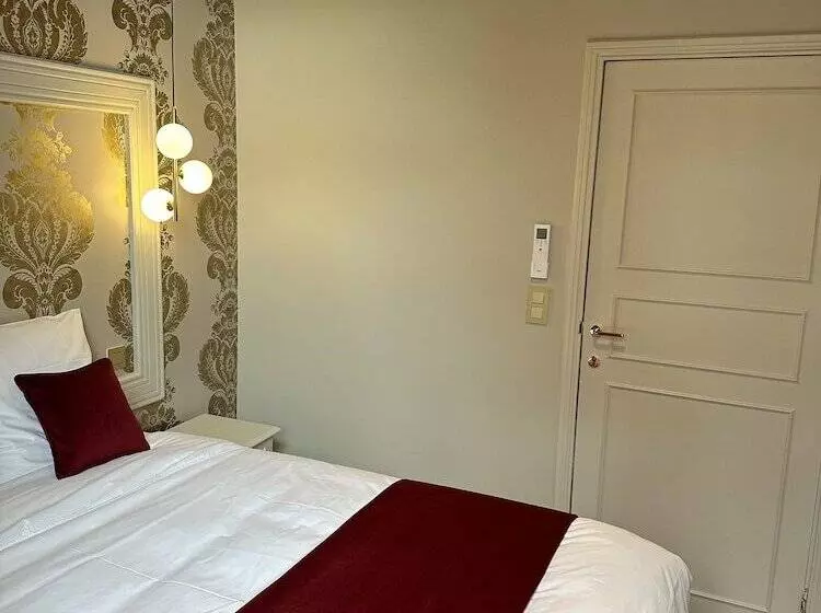 ベッドアンドブレックファースト Maison Du Roi