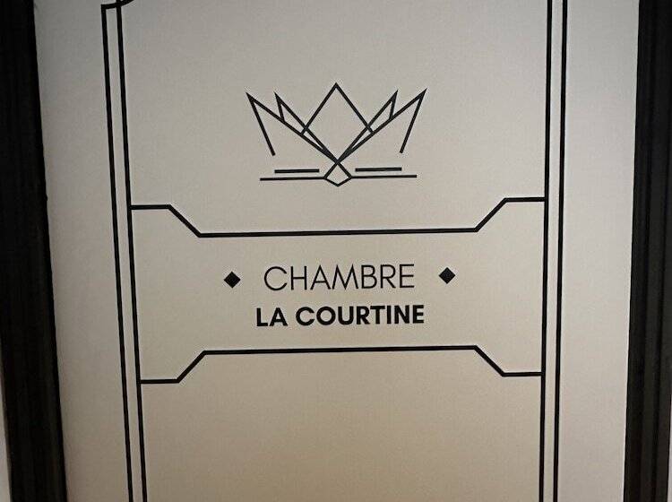 ベッドアンドブレックファースト Maison Du Roi