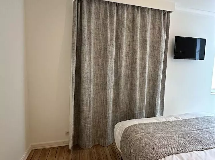 ベッドアンドブレックファースト Maison Du Roi