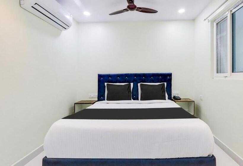 Отель Collection O Sri Narmada Grand