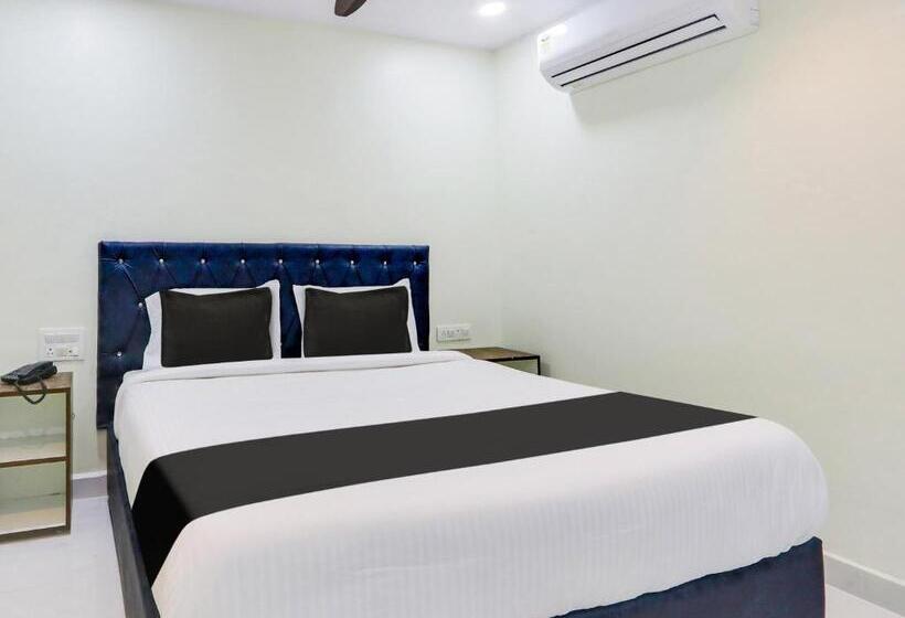 Отель Collection O Sri Narmada Grand