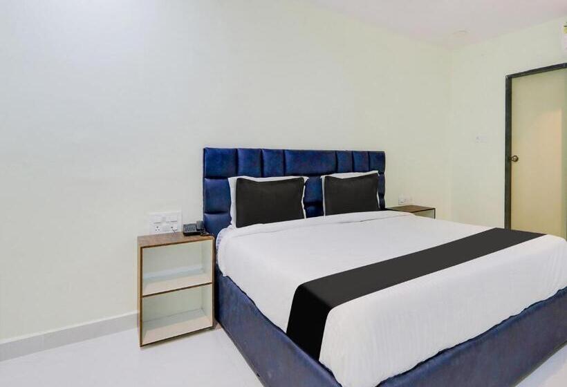 Отель Collection O Sri Narmada Grand