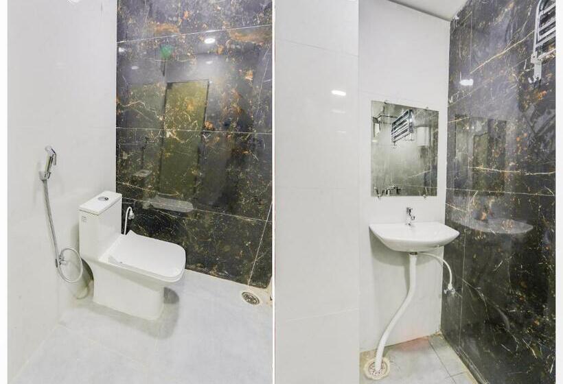 Отель Collection O Sri Narmada Grand