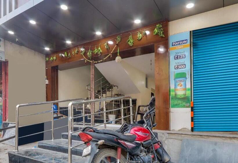 Отель Collection O Sri Narmada Grand