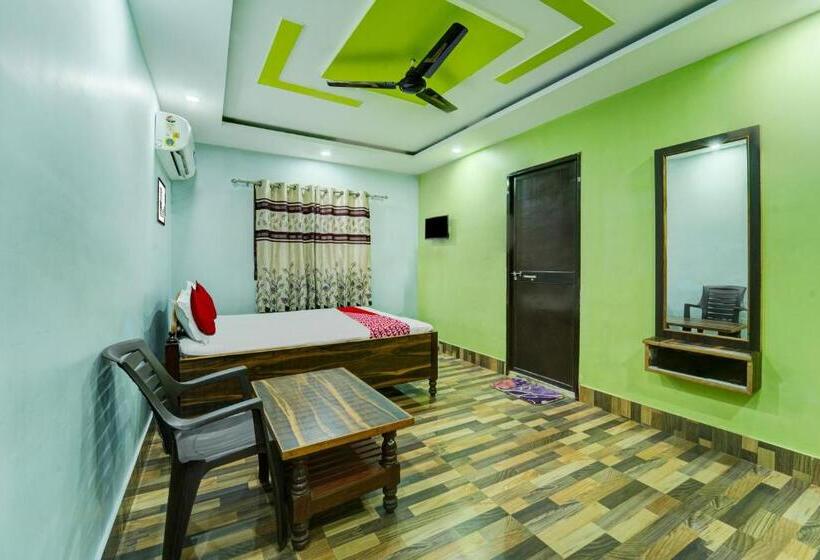 Hotel Oyo Flagship Shiv Plaza