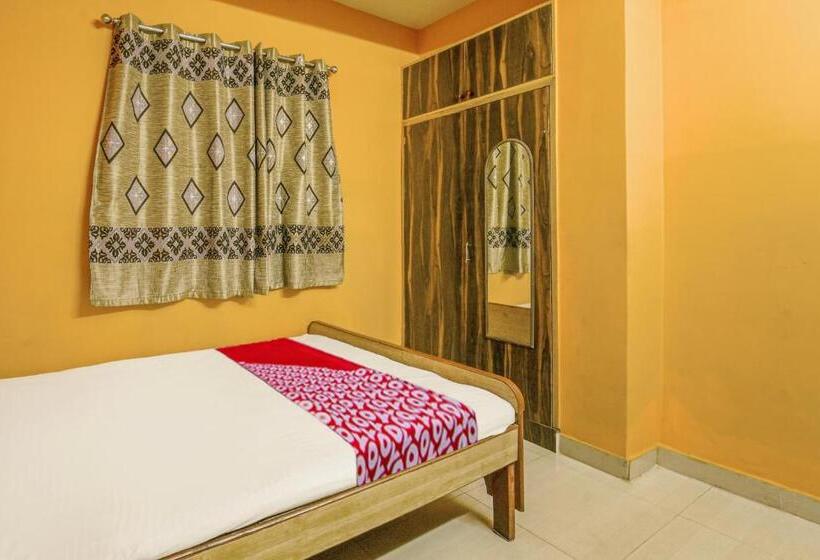 Hotel Oyo Flagship Shiv Plaza