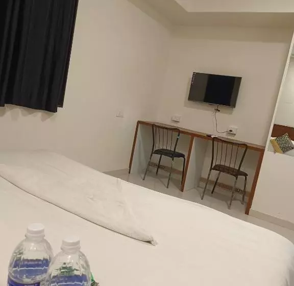 ホテル Paradise Inn