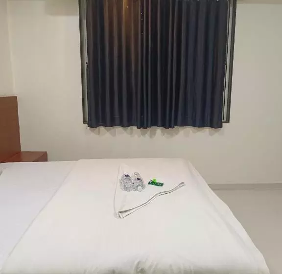 ホテル Paradise Inn