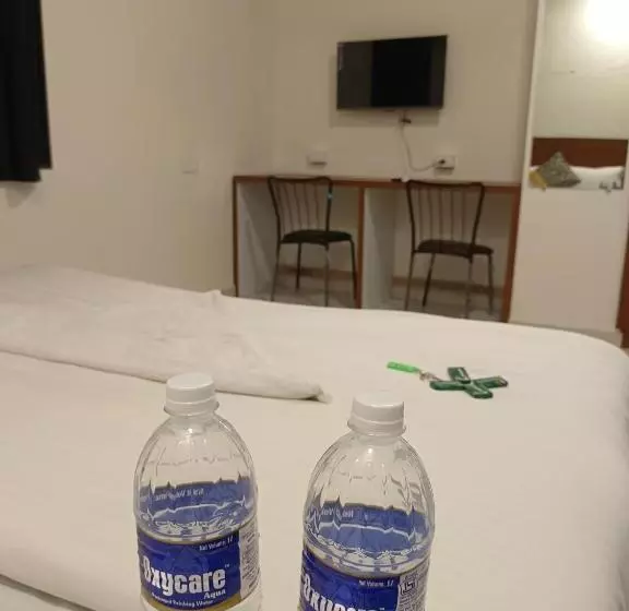 ホテル Paradise Inn