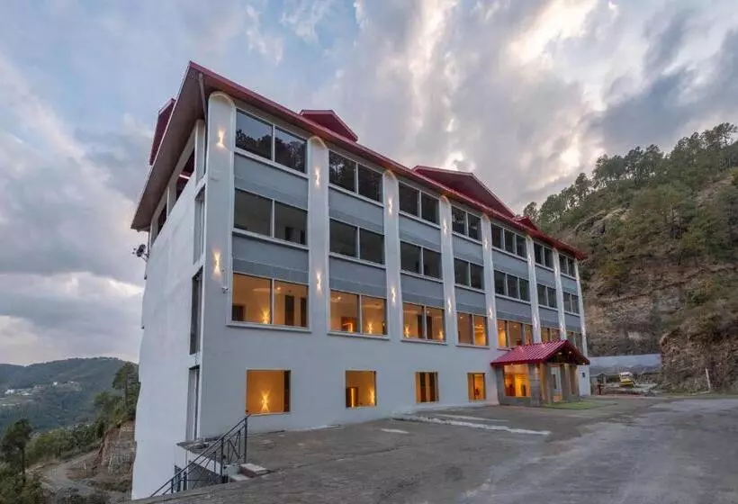 ホテル The Chail Resort, Chail