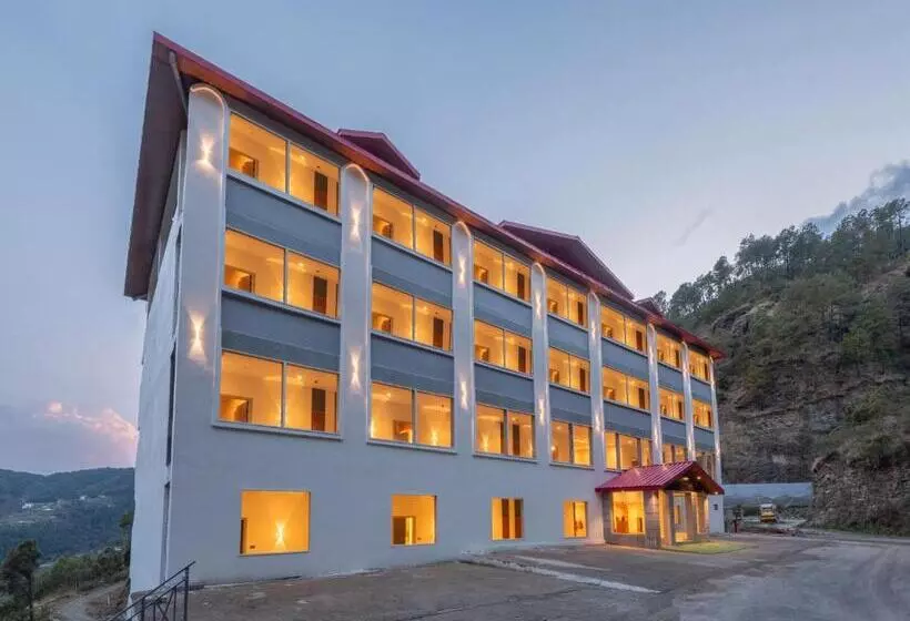 ホテル The Chail Resort, Chail