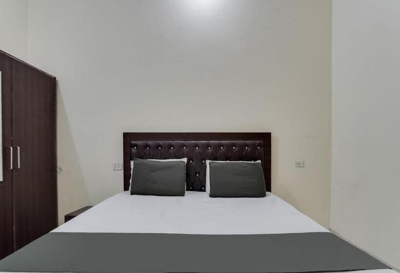 Oyo Hotel R.r A Highway Inn