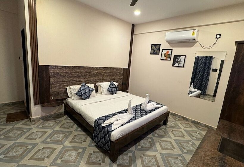 Hotelli Oziba Beach Resort