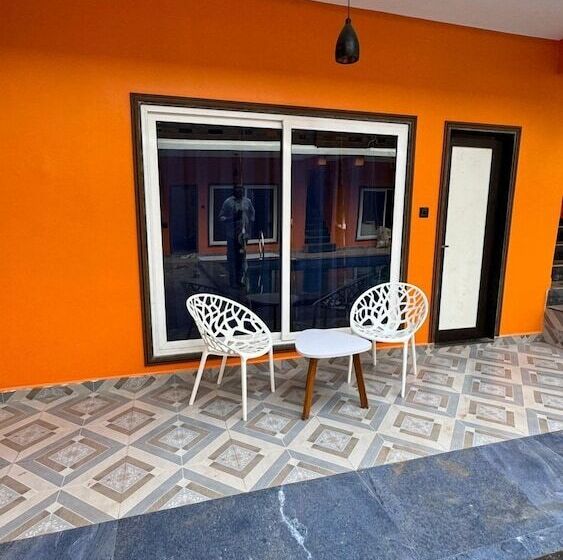 Hotelli Oziba Beach Resort