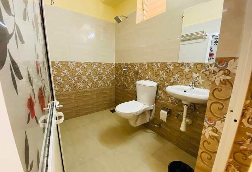 Hotelli Oziba Beach Resort