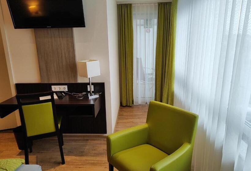 Hotelli Gästehaus Stock Zimmer Brotkörble