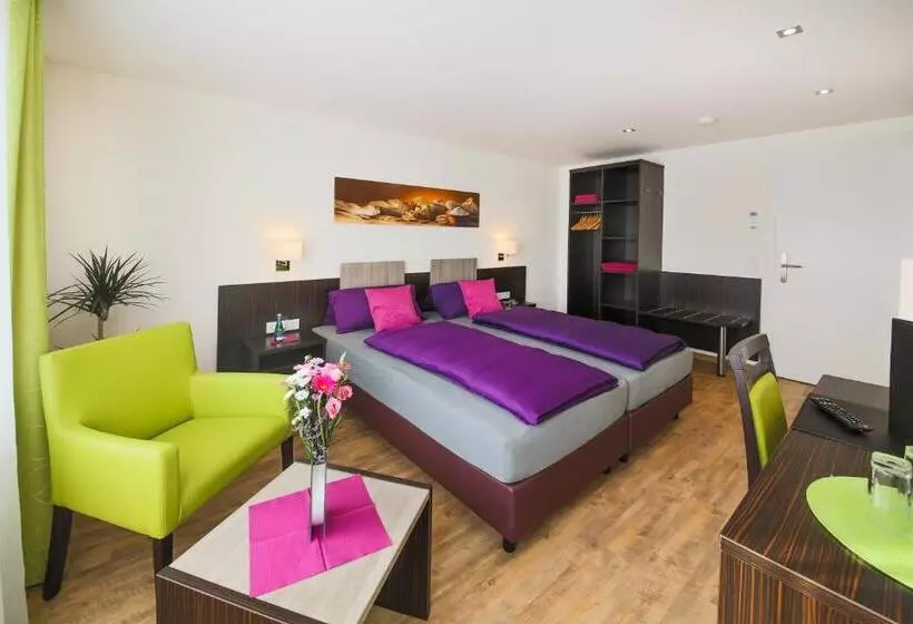 Hotelli Gästehaus Stock Zimmer Brotkörble