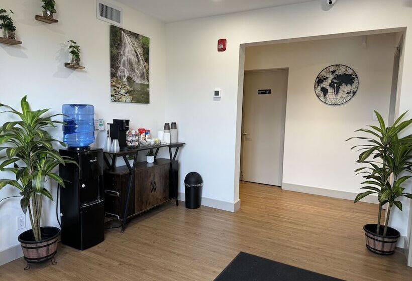 Kitimat River Motel & Suites