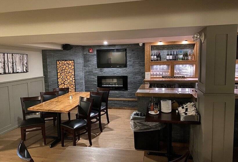 Kitimat River Motel & Suites