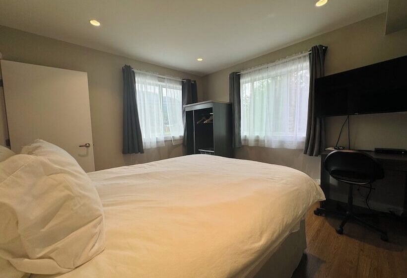 Kitimat River Motel & Suites