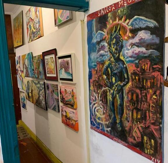 تختخواب و صبحانه Art Hostel Casa Chaman