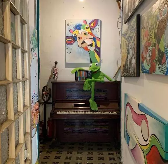 تختخواب و صبحانه Art Hostel Casa Chaman