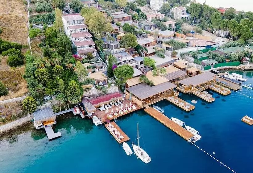 Baldan Suites Hotel & Restaurant