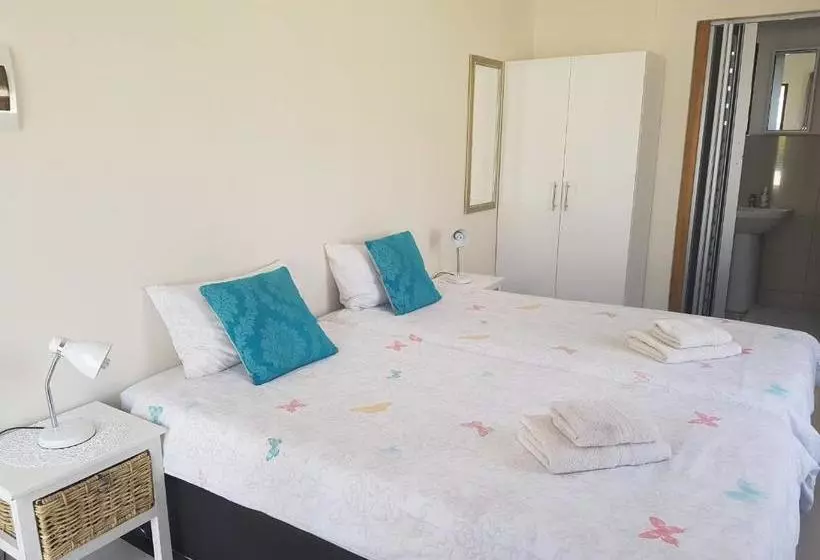 تختخواب و صبحانه Emerald Bed&breakfast