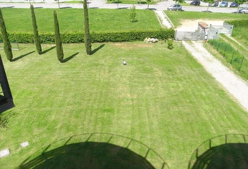 مبيت وإفطار I Silos Guest House