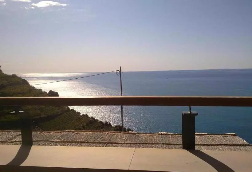 Aamiaismajoitus (B&B) La Serra Sul Mare