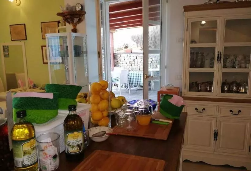 Aamiaismajoitus (B&B) La Serra Sul Mare