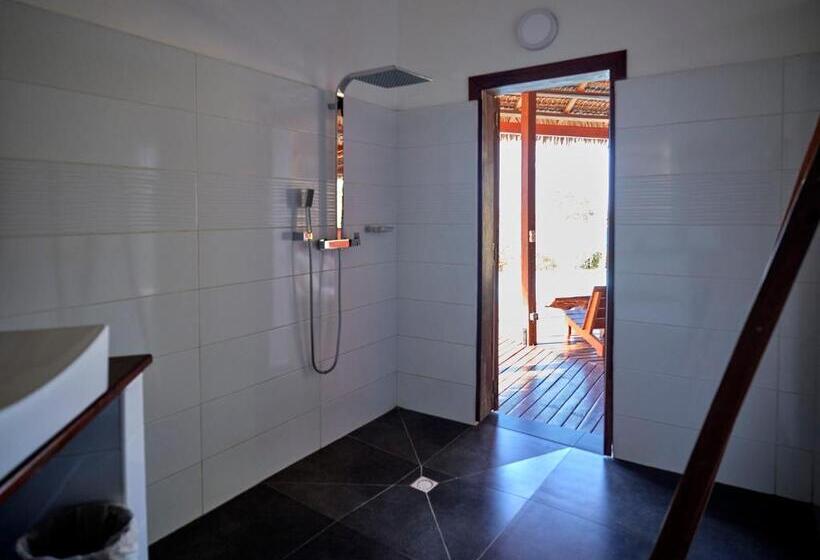 هتل Antsanitia Resort