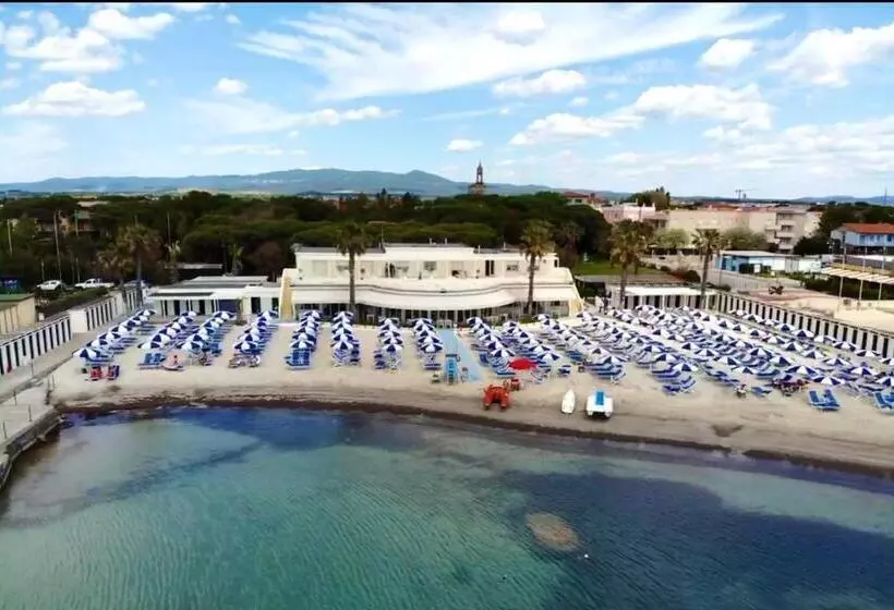 ホテル Bagni Lido