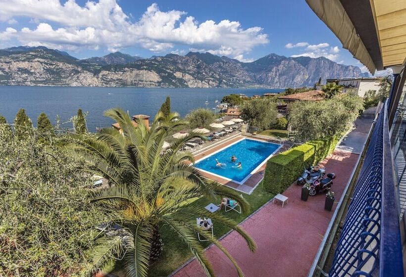 בית מלון כפרי Capri