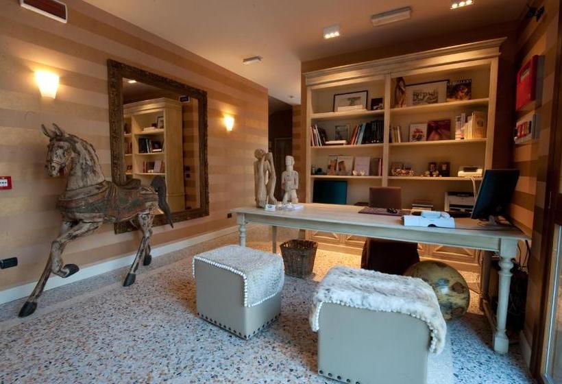 Отель Locanda Stendhal