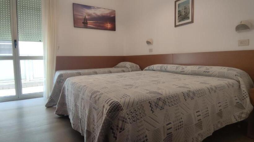 Отель Losanna Cervia