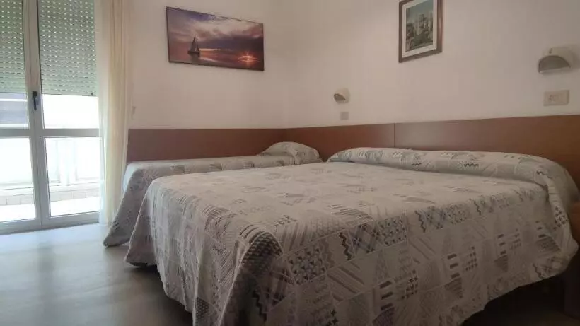 هتل Losanna Cervia