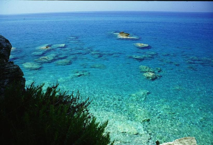 هتل Ristorante La Scogliera