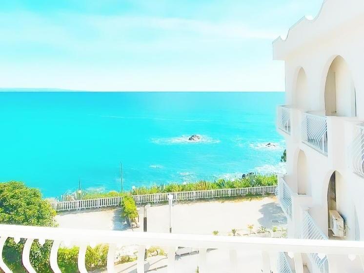 هتل Ristorante La Scogliera