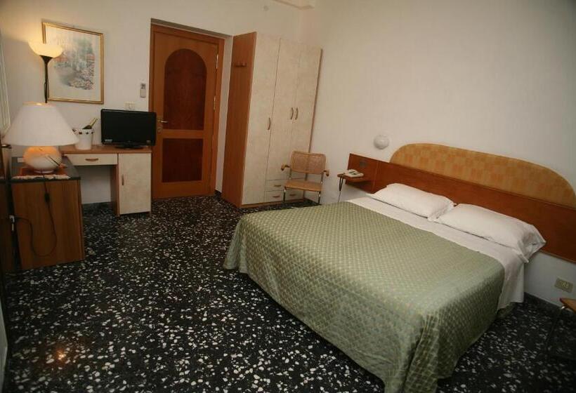 فندق Rosa Meublè