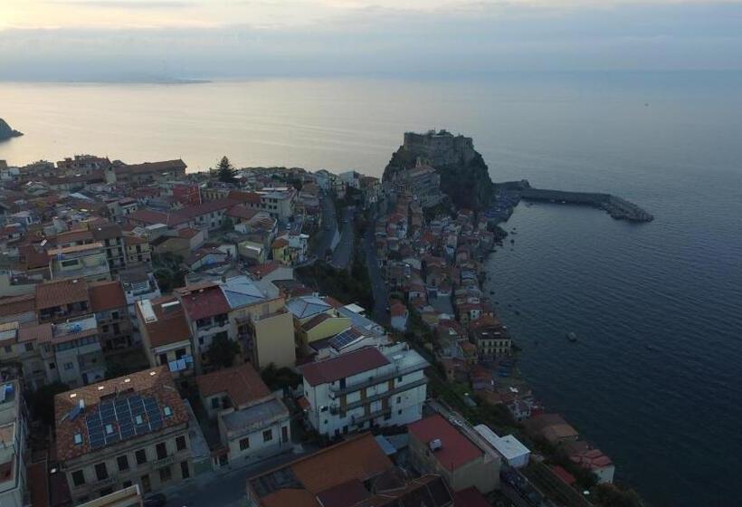 Hotel Scilla