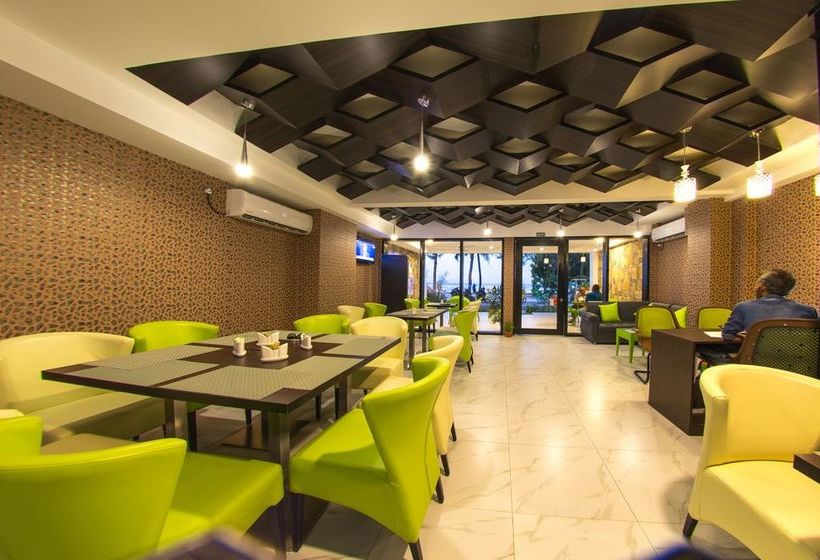 هتل Simry Beachside Maldives