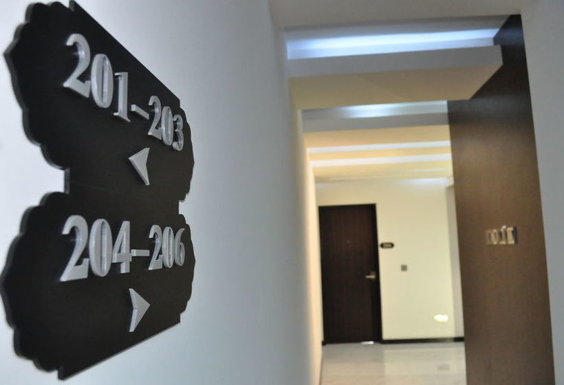 هتل Simry Beachside Maldives